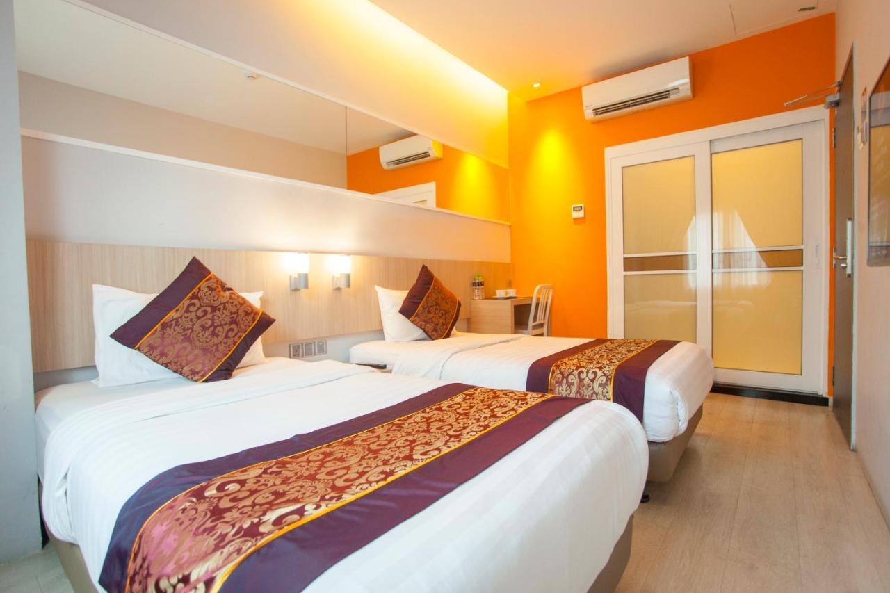 Orange Premier Hotel Wangsa Maju Kuala Lumpur Exterior foto